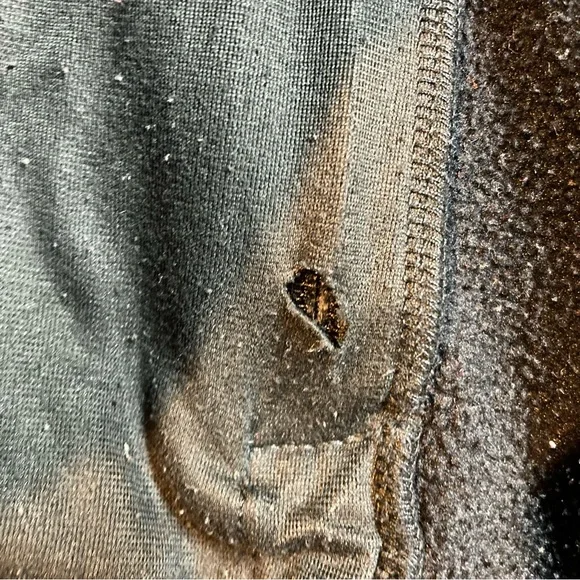 The North Face Black Full-Zip Denali Jacket size XL FLAW small hole each pocket - Picture 8 of 13